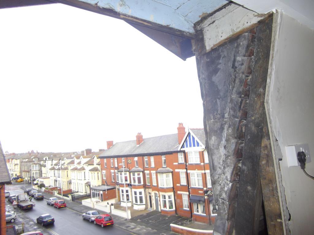 The Lark Bed & Breakfast Blackpool